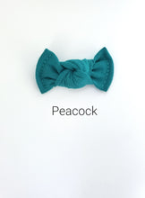 Load image into Gallery viewer, Peacock | mini bow
