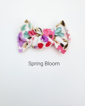 Load image into Gallery viewer, Spring Bloom | Mila Bow
