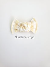 Load image into Gallery viewer, Sunshine Stripe | mini bow
