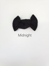 Load image into Gallery viewer, Midnight | mini bow
