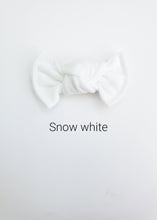 Load image into Gallery viewer, Snow White | mini bow
